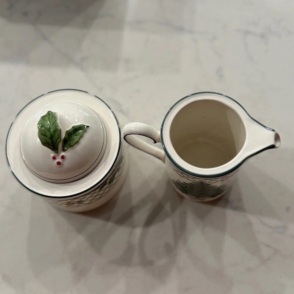 Mikasa Christmas Sugar Bowl and Creamer EUC